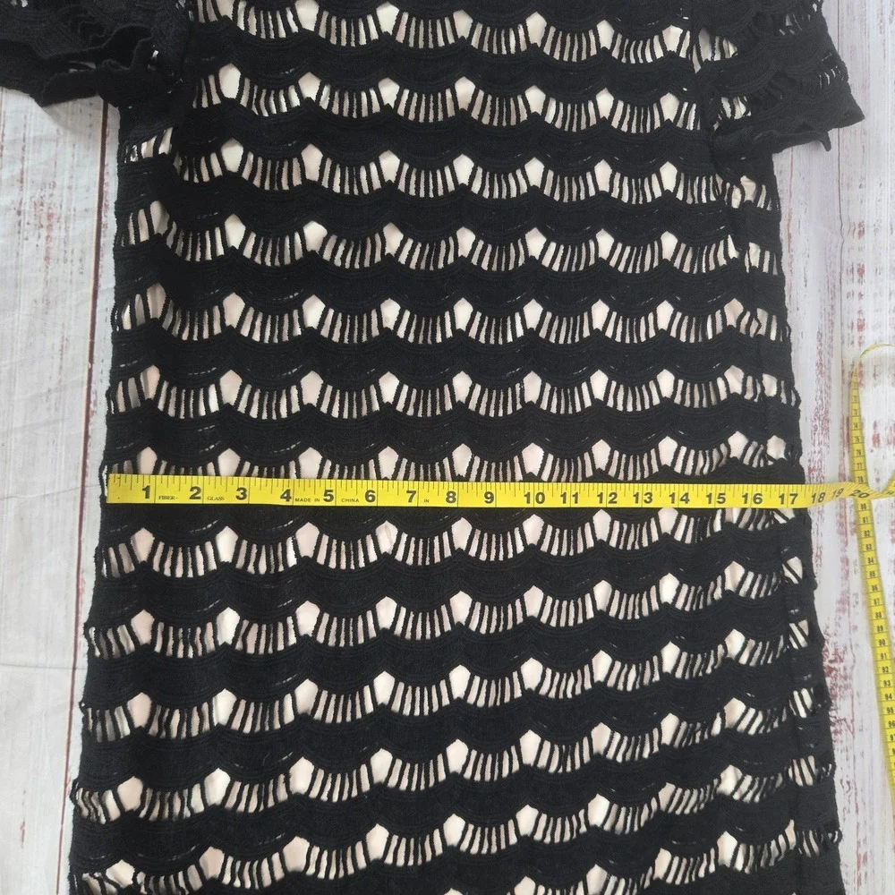Kate Spade Virginia Black Lace Sheath Dress with Nude Lining Sz 2 Scallop Edges